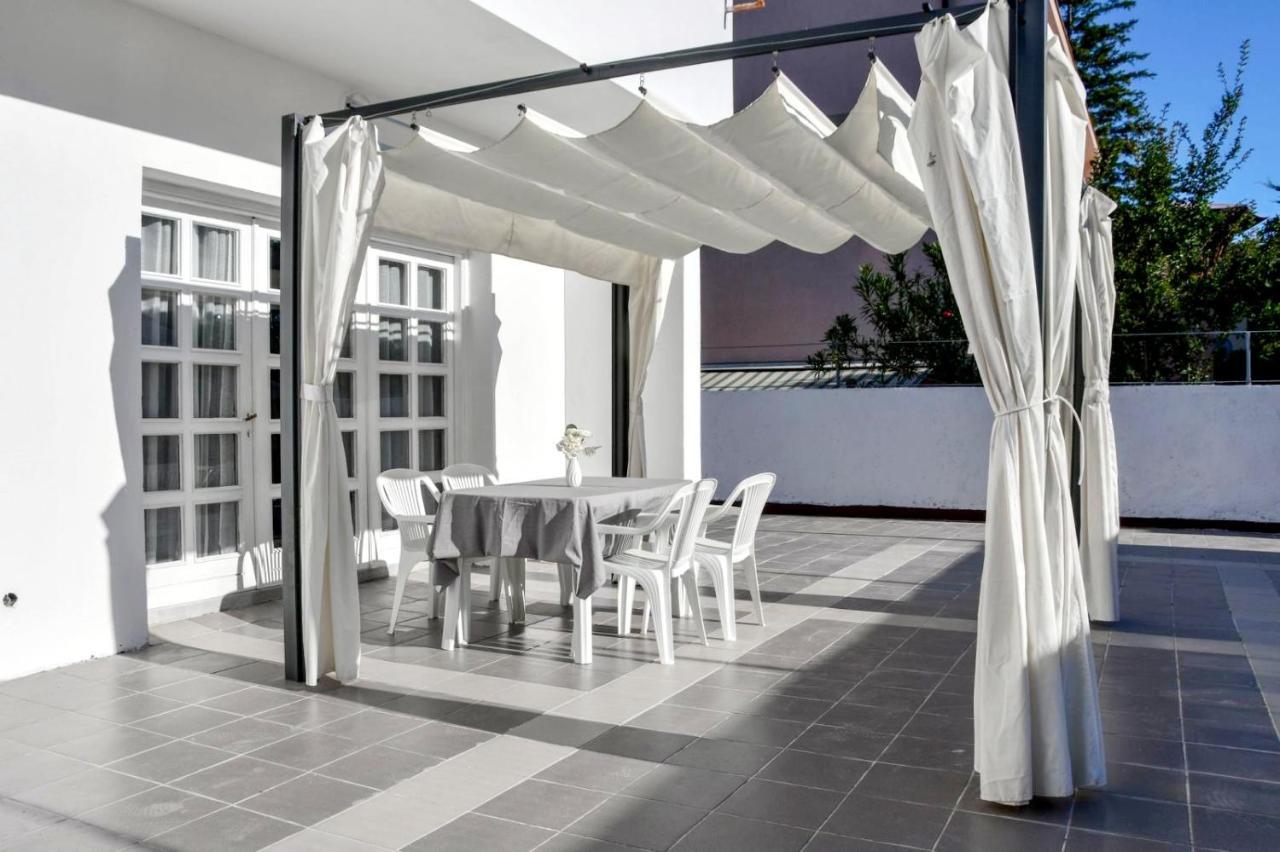 Sea Star Apartments Pjescana Uvala Bagian luar foto